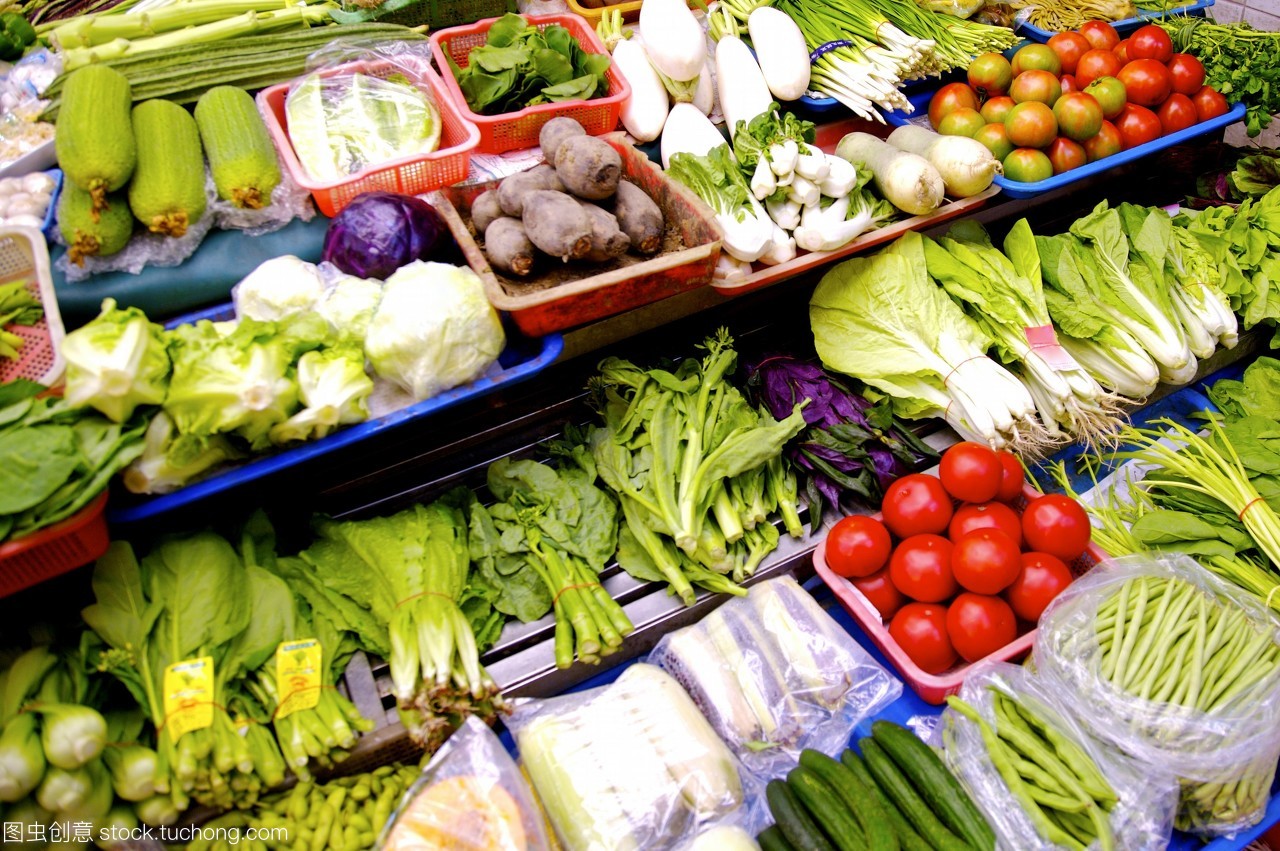 色彩缤纷的蔬菜摊 无人市场的创意摄影